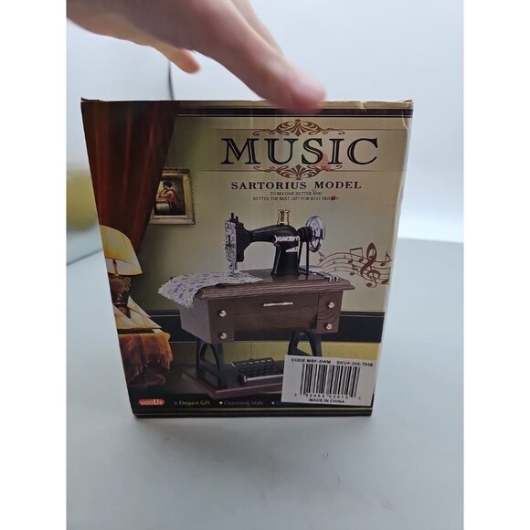 Vintage Sewing Machine Music Box Sartorius Model New In Box - Picture 3 of 4